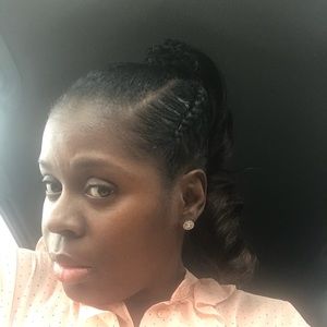 Meet your Posher, Ebony